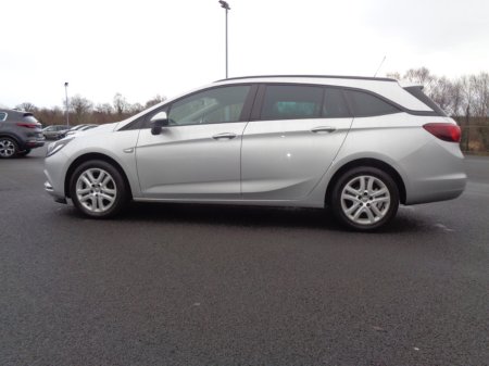 2018 Vauxhall Astra ESTATE DESIGN 1.6 CDTI €17,900