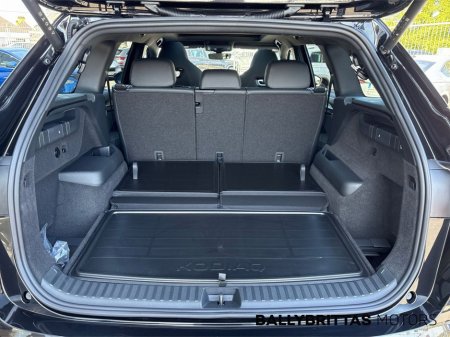 2026 Skoda Kodiaq 2.0 TDI 150HP DSG Sportline 7 Seat with Extras €65,465 thumbnail