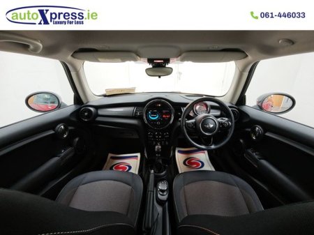 2017 MINI Cooper D *GREAT SPEC* 1.5 Automatic, Reversing camera €16,895