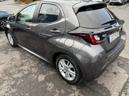 2022 Toyota Yaris 1.5 Hybrid 5Dr Luna €16,000 thumbnail