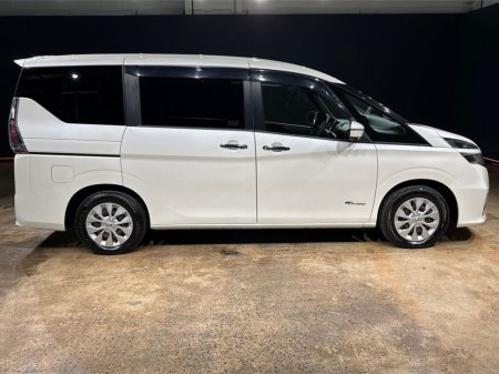 2017 Nissan Serena 2.0 HYBRID X V SELECTION - AUTOMATIC - 8 SEATER - REVERSE CAMERA - ELECTRIC DOORS - 360 REVERSE CAMERA €17,950