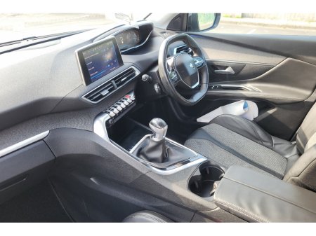 2018 Peugeot 3008 ALLURE 1.6 BLUE HDI 120BHP *** Full Service History / Half Leather / Reversing Camera *** €17,900