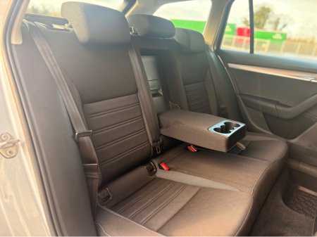 2019 Skoda Octavia SE 1.6 TDI DSG *FRESH NCT* €12,995 thumbnail