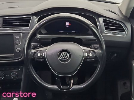 2017 Volkswagen Tiguan 2.0 TDI 150HP BMT 4WD Highline DSG €26,880 thumbnail