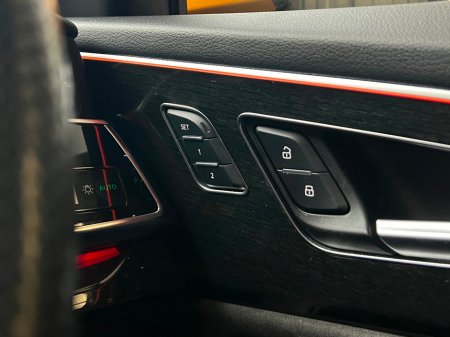 2020 Audi Q8 S LINE 50 TDI 286HP QUATTRO *PAN ROOF* €65,990 thumbnail