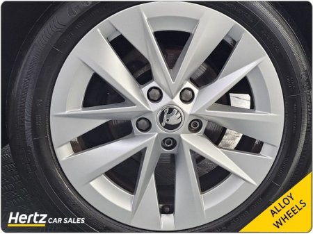 2024 Skoda Octavia Ambition 110 BHP Petrol Manual €24,995 thumbnail
