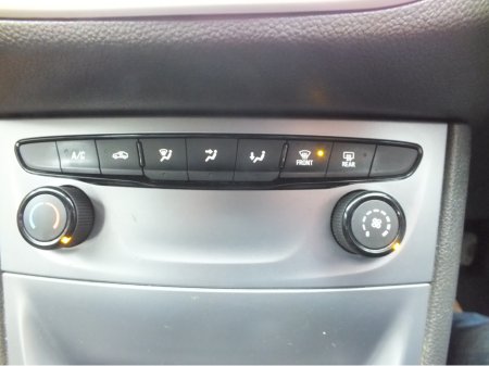 2017 Opel Astra 1.6 CDTI DESIGN 110PS 5DR €8,950 thumbnail