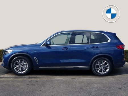 2021 BMW X5 xDrive45e xLine €54,995