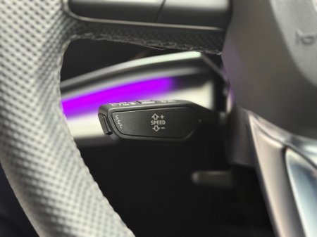 2024 Audi Q8 55 TFSI E S LINE 375HP QUATTRO €87,990 thumbnail