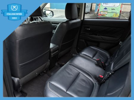 2016 Mitsubishi Outlander / 2016 / 2.0 HYBRID / AUTOMATIC €8,999 thumbnail