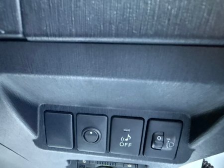 2016 Toyota Prius  €15,850