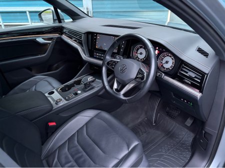 2023 Volkswagen Touareg N1 2 Seat Commercial Van €49,950 thumbnail