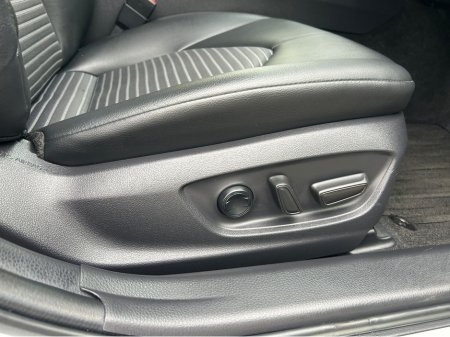 2020 Toyota Camry WS HYBRID AUTOMATIC 2.5 PETROL //JBL SOUND SYSTEM//KEYLESS ENTRY//LEATHER SEATS//REVERSE CAMERA// €26,950 thumbnail