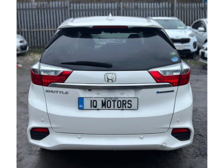 2017 Honda Shuttle 1.5L Petrol-Hybrid Estate Automatic €12,495