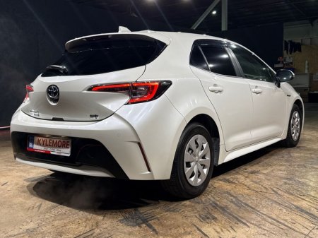 2020 Toyota Corolla 1.8 HYBRID - MULTI FUNCTION STEERING WHEEL - CRUISE CONTROL - LANE KEEP ASSIST - HEATING / AC CONTROLS - REVERSE CAMERA - ELECTRIC WINDOWS €20,950