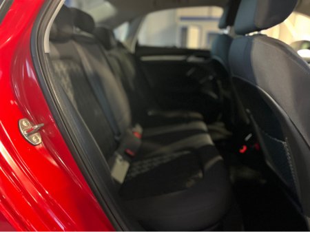 2015 Audi A3 Saloon DBA-8VCXS 5DR AUTO Saloon 1.4 Tfsi €14,950 thumbnail