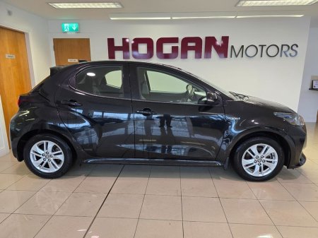 2021 Toyota Yaris Hybrid Luna Automatic €16,450