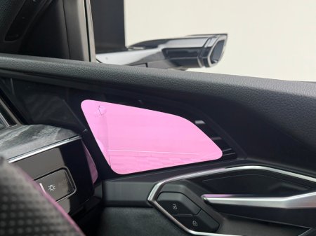 2023 Audi e-tron 55 VORSPRUNG QUATTRO €59,990 thumbnail