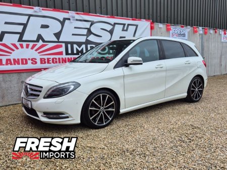 2014 Mercedes-Benz 180 *TOP SPEC MODEL* thumbnail