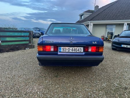 1993 Mercedes-Benz Other E 4DR A €10,950 thumbnail