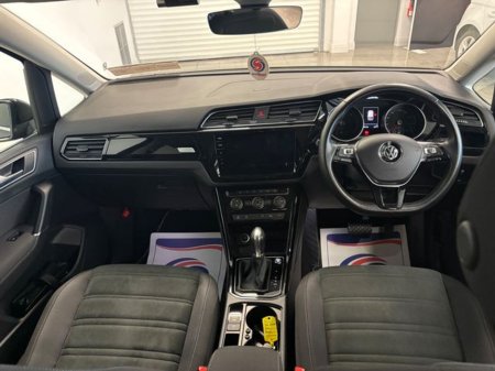 2020 Volkswagen Touran 2.0 TDI 150HP DSG Highline €22,850 thumbnail
