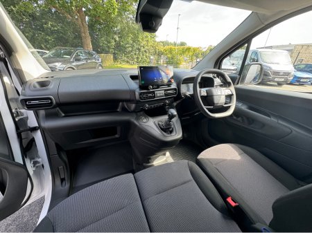 2025 Opel Combo Komfort | 1.5 | L1H1 | 100PS €23,085