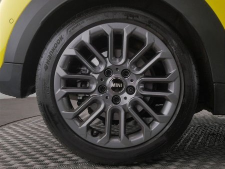 2025 MINI Hatch Cooper S 3 Door €36,900 thumbnail