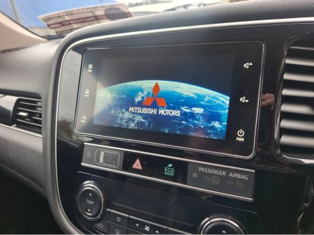 2019 Mitsubishi Outlander 2.4 JURO PHEV 4WD 20 2.0 200BHP 5DR €17,950 thumbnail