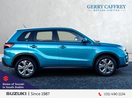 2023 Suzuki Vitara SZT 1.4 Petrol Hybrid Manual - 7 Years Manufacturer Warranty €23,450 thumbnail