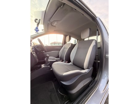 2012 Renault Clio III EXPRESSION 1.2 ETHANO ETHANOL 3DR 2DR €3,950 thumbnail