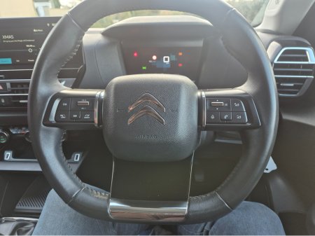 2022 Citroen C4 FEEL BLUEHDI 110 COMMERCIAL MY22. MY22.3 4 €18,750 thumbnail