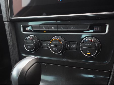 2019 Volkswagen Golf 1.2 TSI COMFORTLINE VIRTUAL COCKPIT - NAVIGATION -CARPLAY ANDROID AUTO - REVERSING CAMERA - LOW ROAD TAX BAND €18,750 thumbnail