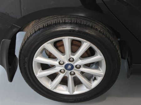 2017 Ford Focus Titanium1.5td 95PS 6SPD 4DR €12,250 thumbnail