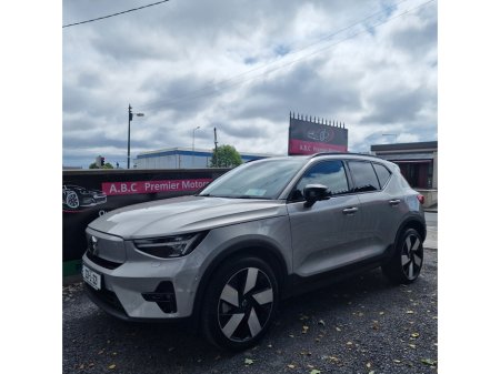 2023 Volvo XC40  €34,950