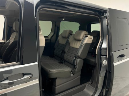 2023 Volkswagen Multivan STYLE 1.4 PHEV DSG *7 SEATER* €62,990 thumbnail