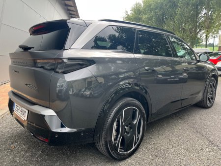 2025 Peugeot 5008 BEV 73kwh 210hp GT €51,900