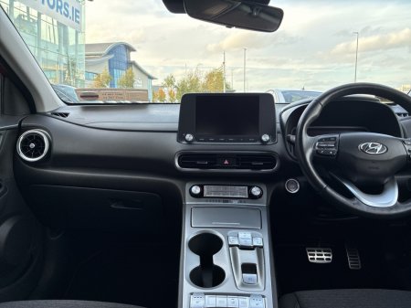 2023 Hyundai Kona EXECUTIVE 39 EV 5DR AUTO *7.9% Finance Available* €22,950 thumbnail