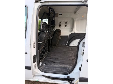 2019 Renault Kangoo Renault Kangoo 2019 1.5D LOW KM NEW NCT €5,550 thumbnail