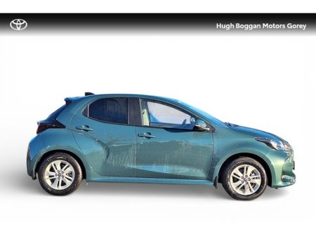 2025 Toyota Yaris YARIS HYBRID 1.5 LUNA