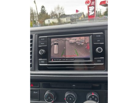 2022 Volkswagen Crafter T 30 MWB 140HP MANUAL 6SPEED FWD 5DR €25,950 thumbnail