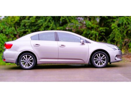 2014 Toyota Avensis 2.0 D-4D LUNA 4 4DR €9,950