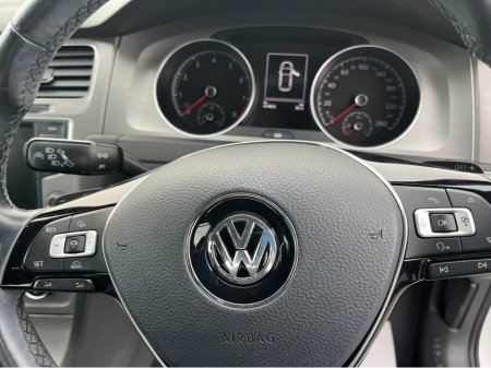 2015 Volkswagen Golf 1.2 TSI 5DR AUTO LOW KMS thumbnail