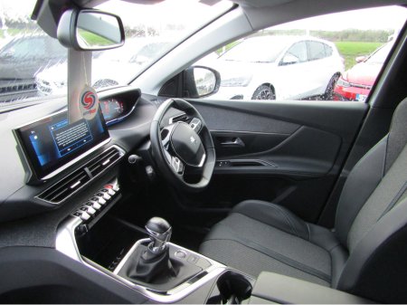 2022 Peugeot 3008 ALLURE PREMIUM PLUS ***LOW KMS*** thumbnail