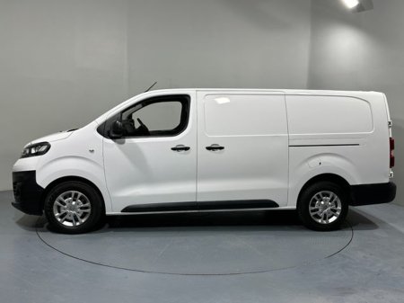 2020 Opel Vivaro LWB Twin Sliding Doors 1.5 Diesel €14,800
