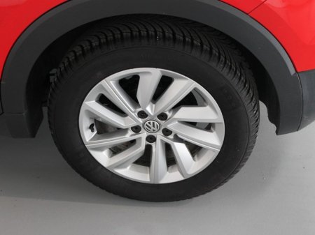 2020 Volkswagen T-Cross Life 1.0 TSI M5F 95HP 5DR €19,999 thumbnail