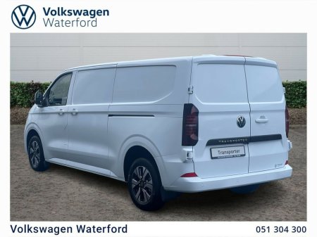 2025 Volkswagen Transporter  €36,475