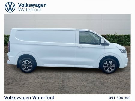 2025 Volkswagen Transporter  €36,475
