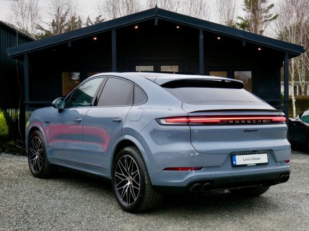 2025 Porsche Cayenne Cayenne E-Hybrid Coup&eacute; €123,950 thumbnail