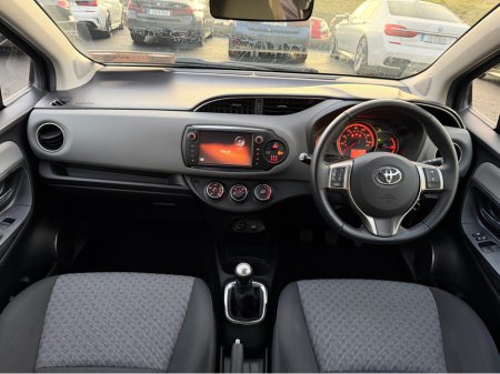2015 Toyota Yaris Mint Yaris - 1.0 petrol - fantastic spec €11,750 thumbnail