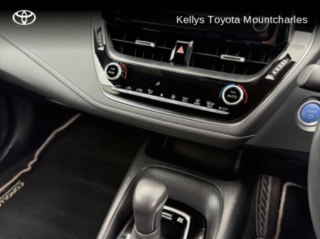 2022 Toyota Corolla COROLLA HYBRID LUNA TS €25,000